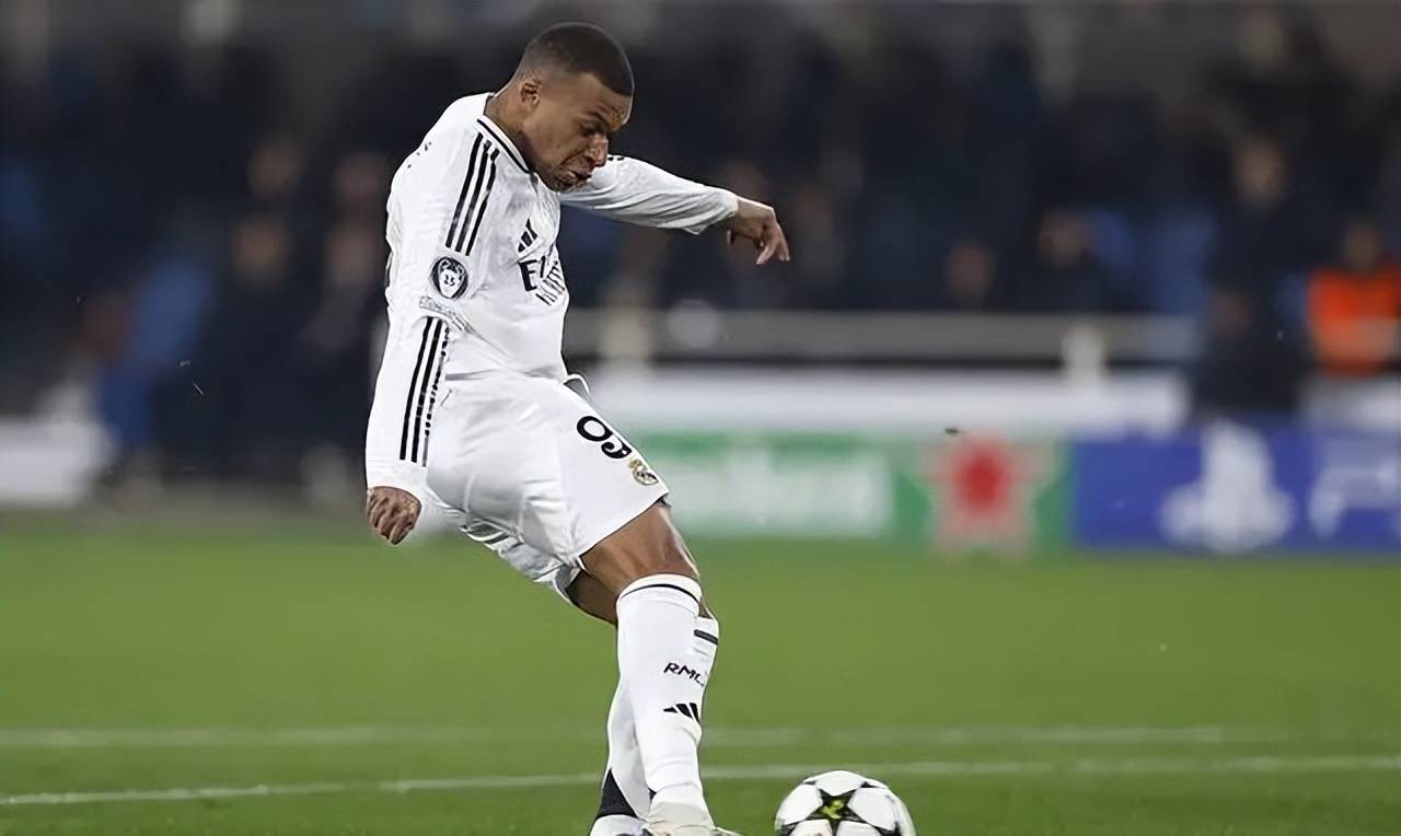 皇马客场失利不佳,实力下滑趋势明显 皇马客场失利不佳,实力下滑趋势明显