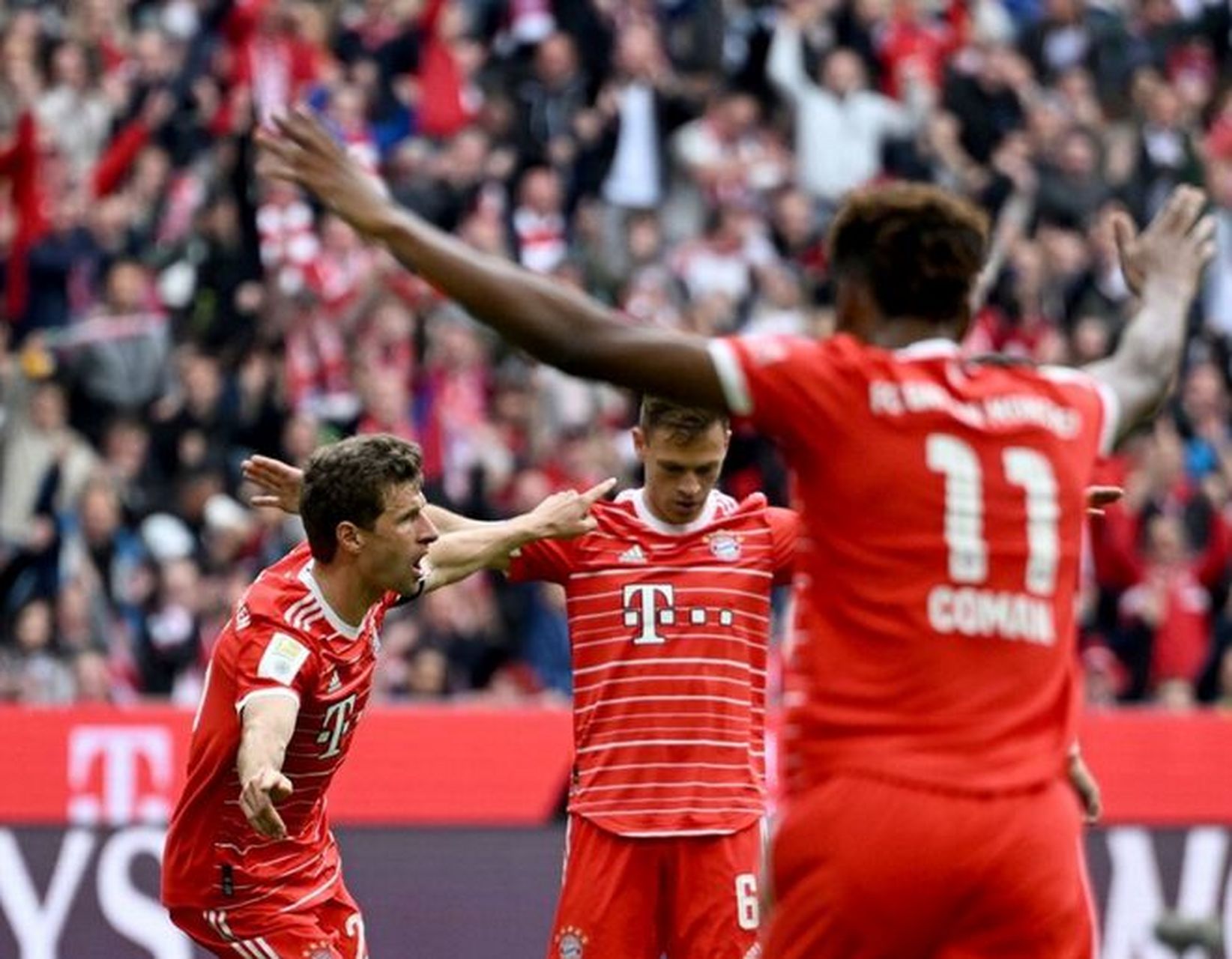 沙尔克主场击溃对手,登顶积分榜的简单介绍 沙尔克主场击溃对手,登顶积分榜的简单介绍