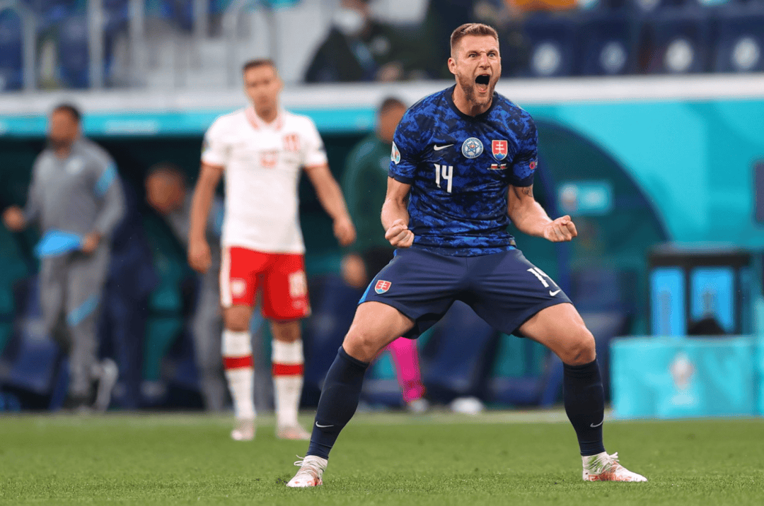 斯洛伐克队惊险过关，成功晋级下一轮！