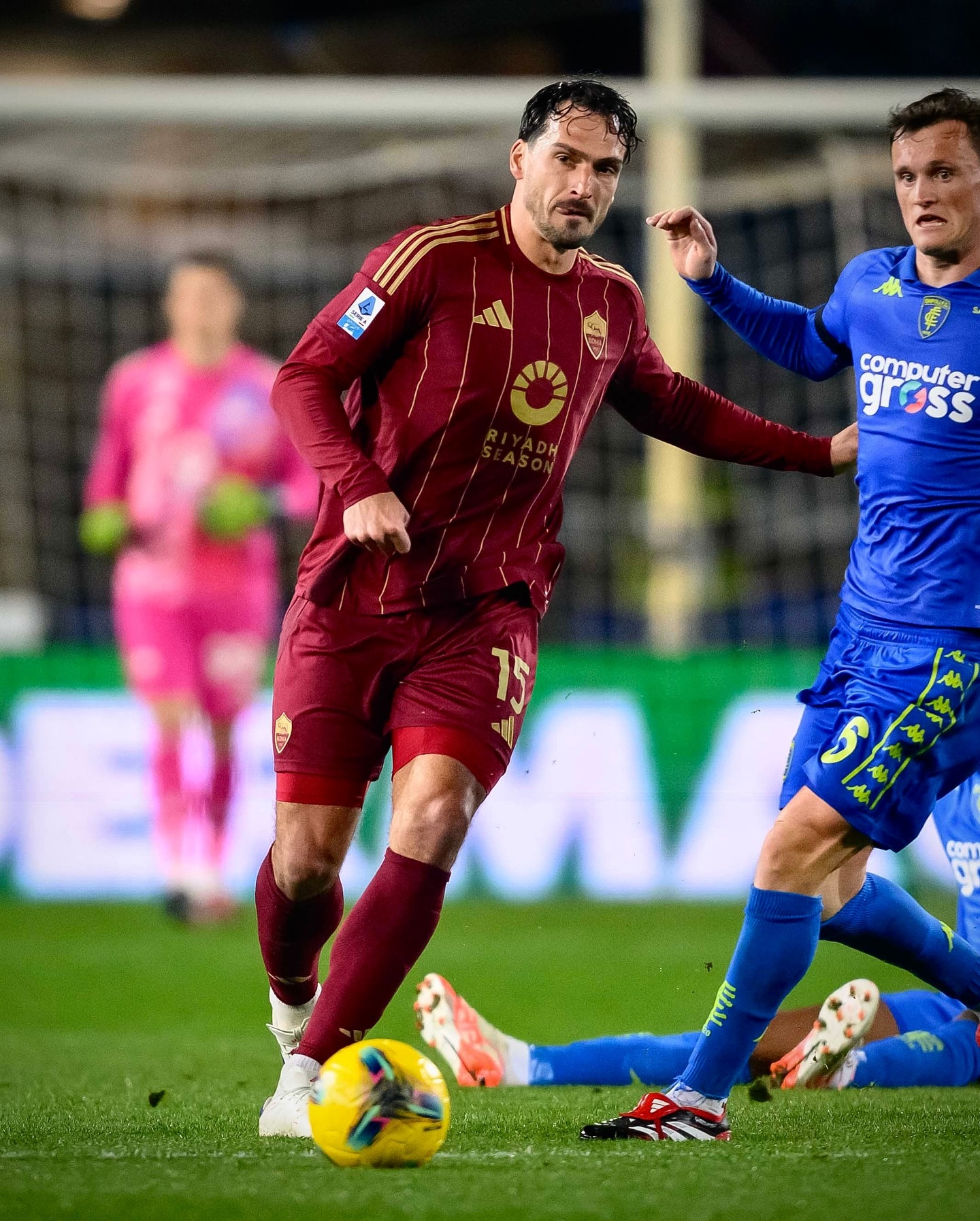 关于罗马尼亚击败泰国，晋级欧洲杯四弪赛的信息