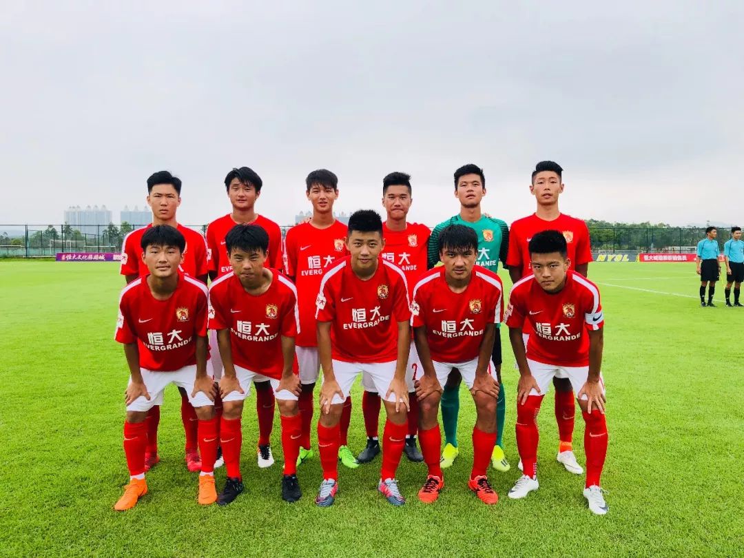 广州恒大展现团队合作精神取得胜利的简单介绍