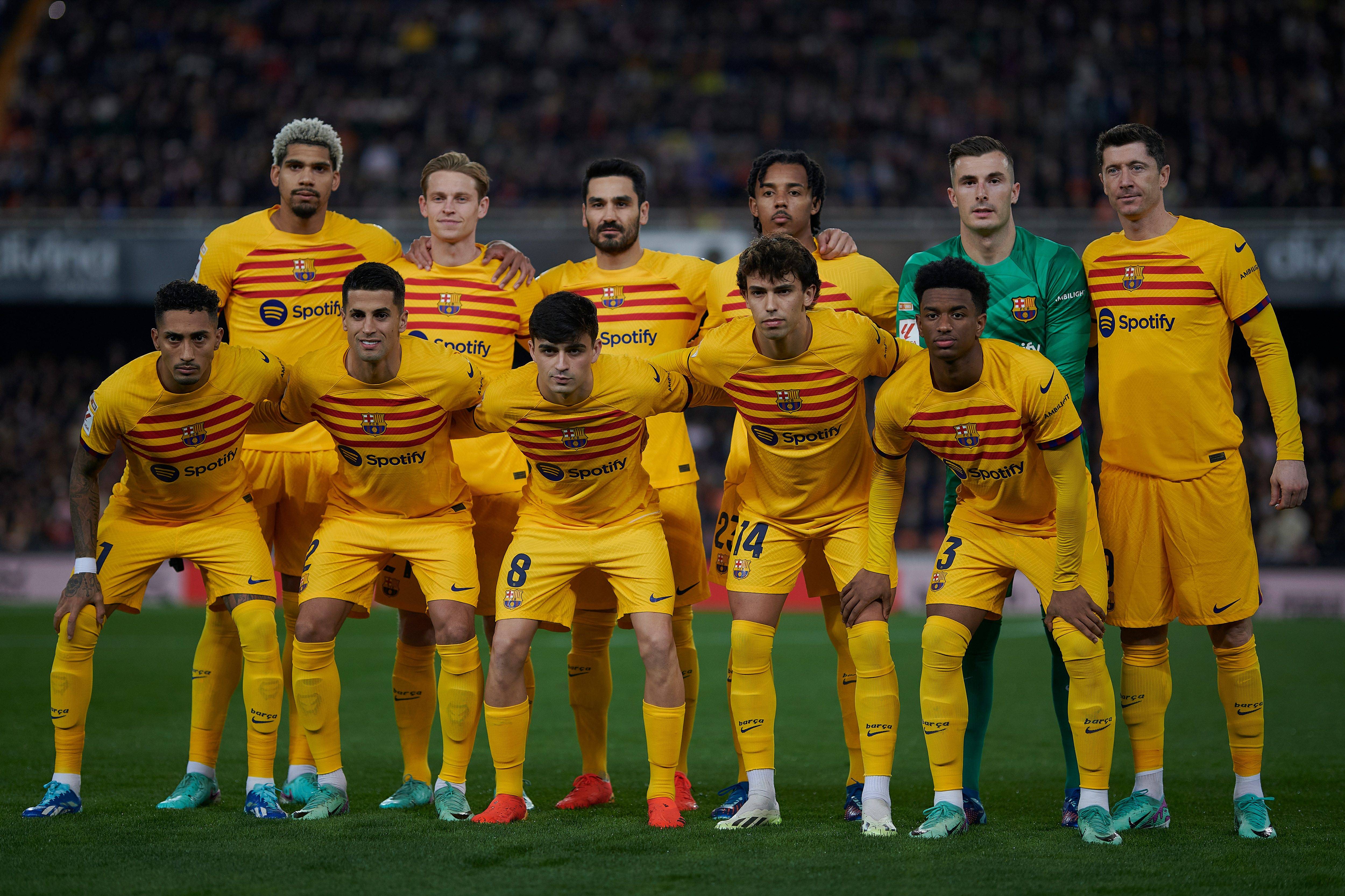 巴塞罗那击败皇家社会，重登西甲联赛榜首