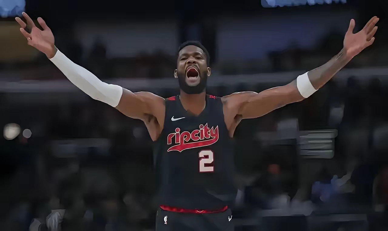 开拓者战胜魔术，取得三连胜