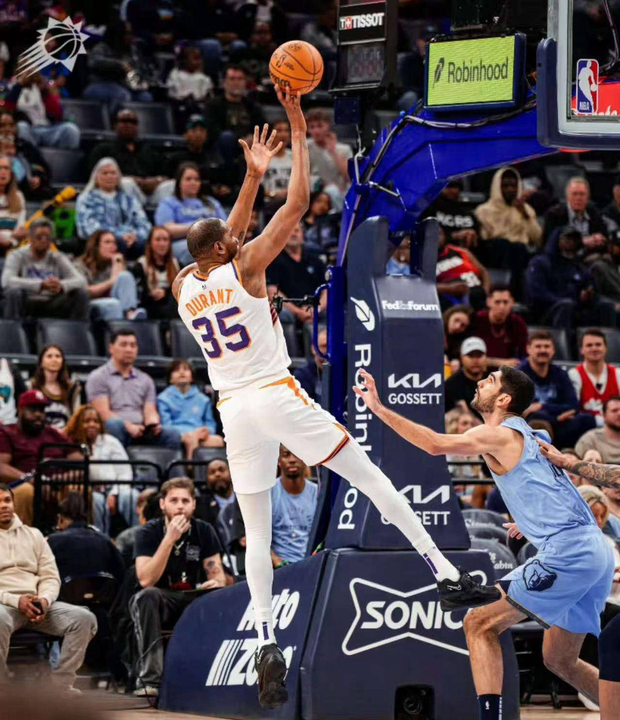 灰熊大胜尼克斯：莫兰特联手内线疯狂得分