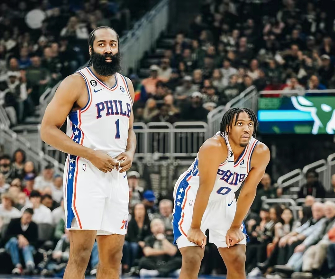 多特蒙德凭一球之差惊险击败升班马弗赖堡，取得连胜势头的简单介绍